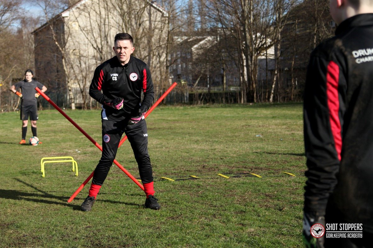 shot_stoppersgk's tweet photo. As the weekend draws closer and we look forward to another session, here's a glimpse back to last week.
Get in touch soon if you want to join us.
#bewiththebest #goalkeeper #goalkeepertraining #goalkeepers #goalkeepersaves #goalkeeping #goalkeeperlife https://t.co/M6W4nyTuhT
