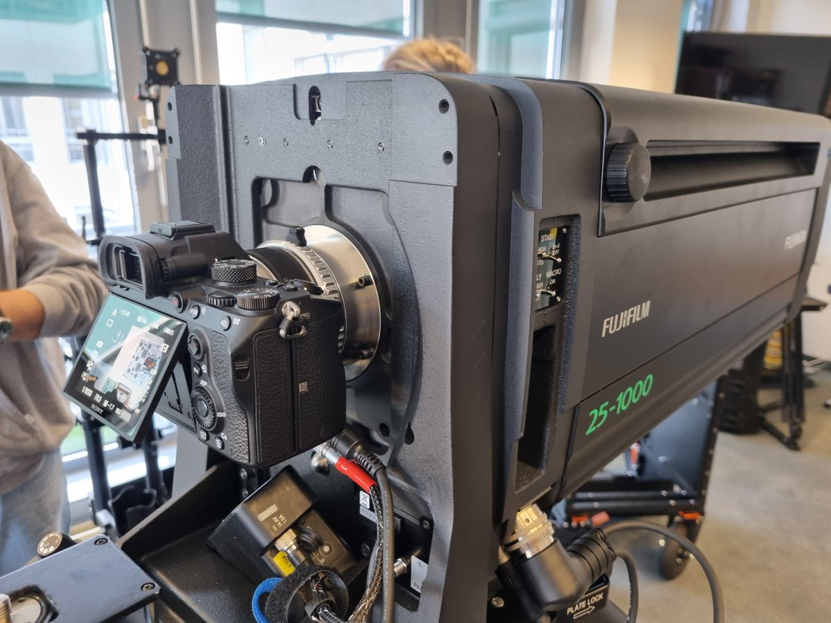 Compatibility-Test passed: full control of Focus, Iris and Zoom, even AutoIris with our Metamount active E-to-PL and new @FUJINONLenses PL box lens with <a href="/SonyCine/">Sony | Cine</a> E-Mount cameras, even Alpha7 😅