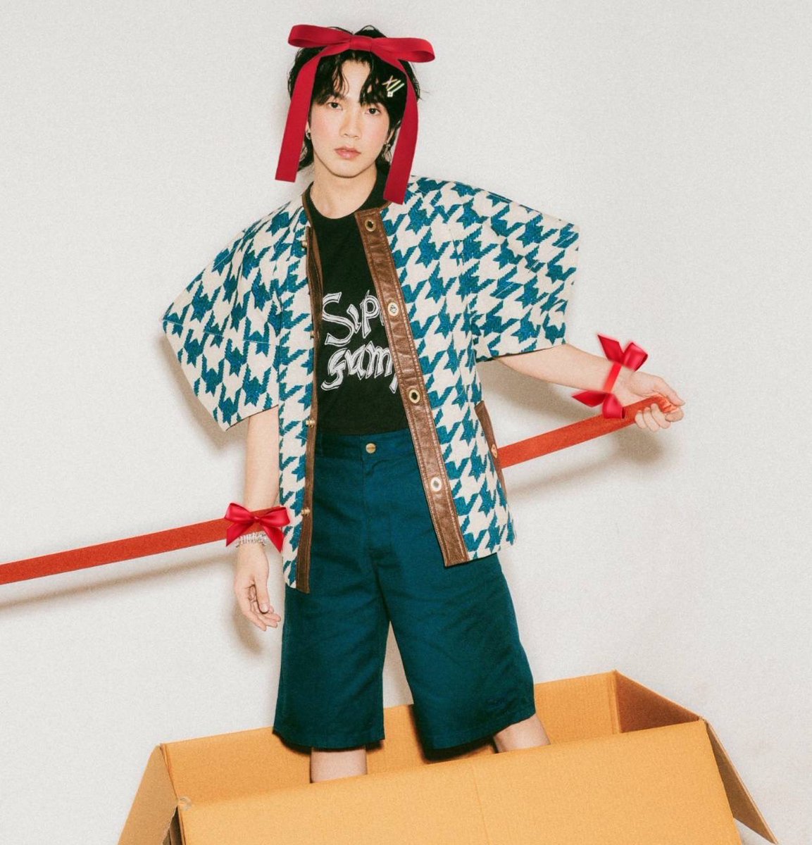 ManouchekaMose4's tweet photo. #2AndHalfMWithBuild
Ding dong a package for Mr. Wichapas 🤪😁😁😁 https://t.co/R39DW6XYHV
