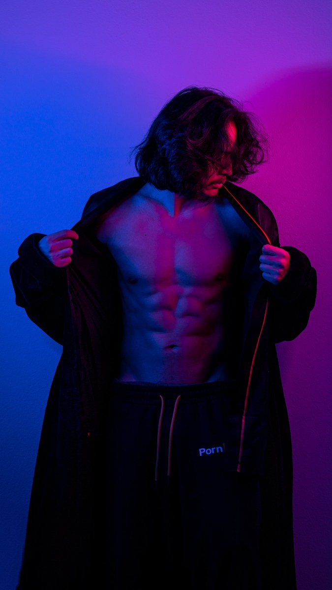 Leo Vice on Twitter: "Pajama party at my place, anyone wanna come?"