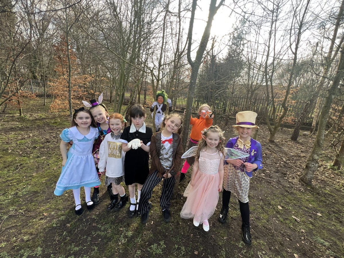 CharlesPrimary3's tweet photo. What a lovely day we had in Year 3 today with the children dressed up for works book day #StChEnglish #StChReaders #workdbookday2023 https://t.co/HCCAoIdJQX