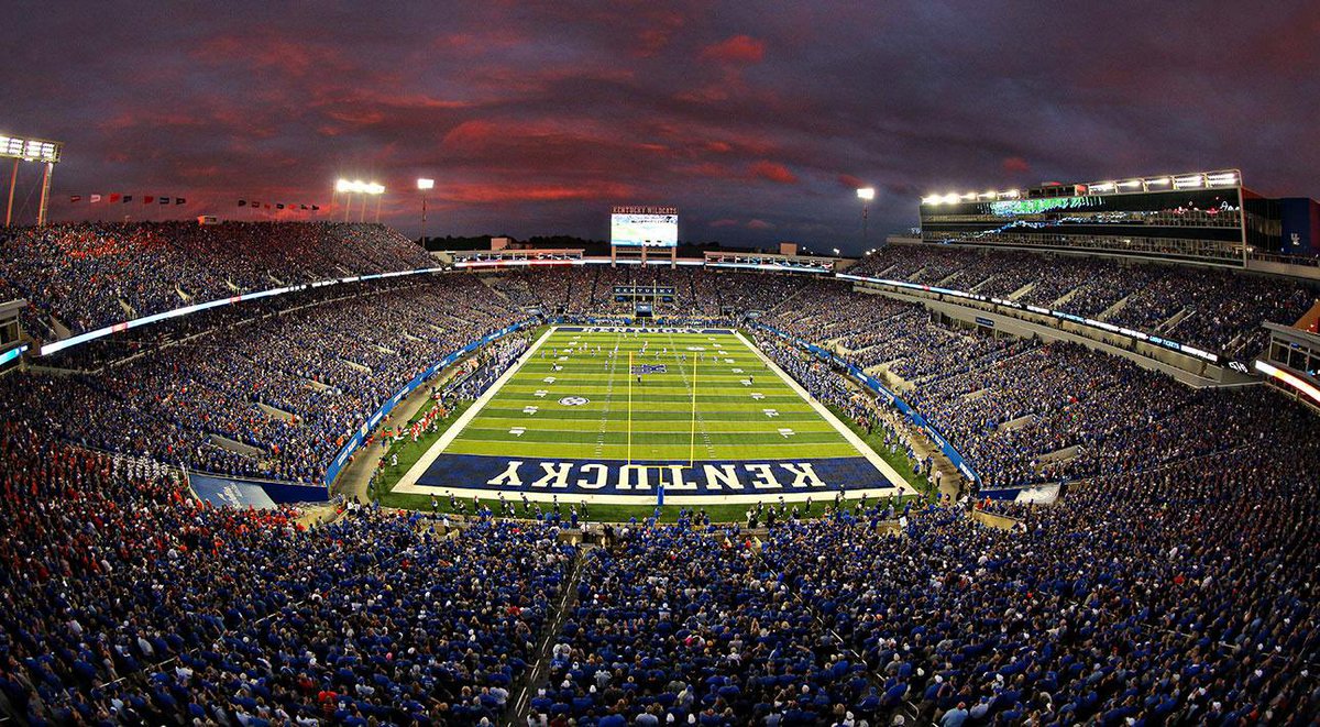 #AGTG BLESSED TO HAVE RECEIVED AN OFFER FROM KENTUCKY #BBN🔵 <a href="/CoachC_Collins/">Chris Collins</a> <a href="/georgiadeac10/">Coach KP</a> <a href="/_coachthoward/">Torrey Howard</a> <a href="/CoachReid99/">Kareem Reid</a> <a href="/I_Am_OD3/">Oliver Davis II</a> @CREDOsportsperf @Mansell247 <a href="/JeremyO_Johnson/">Jeremy Johnson</a> <a href="/McEachernFtball/">McEachern Football</a>