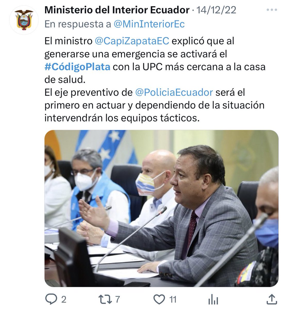 ertl27's tweet photo. #CodigoPlata
Hoy matan a un interno y hieren a un policía custodio.
16 días les duró 🤦🏻♂️
Así o más ineptos?? https://t.co/UkEEy5k9NE