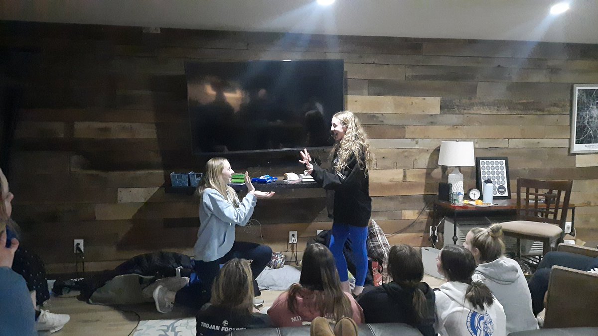 Everyone give a big birthday shout out to Junior <a href="/avasanders22/">Ava Sanders</a>.  Have a great day Ava!!