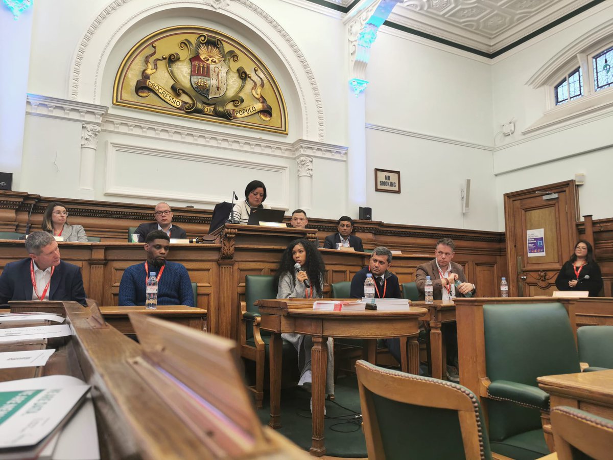 ByGaurav: Great panel &amp; q+a with like minded friends from <a href="/newhamcollege/">Newham College</a> <a href="/LDE_iguru/">James Culley (LDE UTC)</a> <a href="/LDEUTC/">LDE UTC</a>  We are all aspiring for the same aspirational goals for our learners. <a href="/NewhamLondon/">Newham London 💙</a> <a href="/rokhsanafiaz/">Rokhsana Fiaz OBE</a>