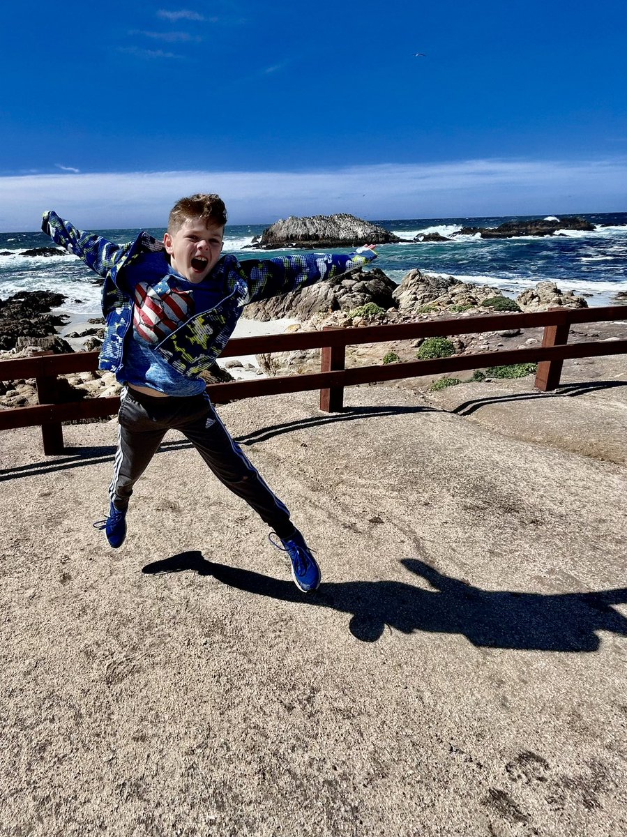 BrandilynRector's tweet photo. Track out vacation!  These pictures sum up their personalities. #MaddoxIsAMess #HoustonWeHaveAProblem #MaddoxGoesTo3rdGrade #HoustonGoesTo5thGrade #Track2 #TrackOutFun #YearRoundSchool #SalemRollinStrong #FamilyVacation #PebbleBeach #17MileDrive https://t.co/geL9lEAOah