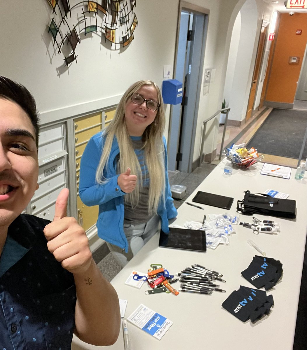 At the Carling spreading news and awareness for acp. Thanks @_JayYbarra for the connection! @FiberTeamKevin @kpflagship @BrianWest_GLM @LorenMiller2004 #LifeAtAtt #AttFiber