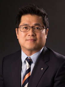 UCA_EXSS's tweet photo. #FacultySpotlight - Rock Lee

Dr. Rock Lee joined the EXSS department in 2015. His background is in the field of Kinesiology and Exercise Science, as well as sport-related concussion research and clinical experience.  Read more about Rock here:

https://t.co/JpZyLv8cI3 https://t.co/FvLJSrqs9S