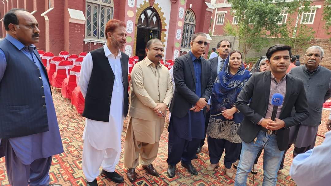 JaffarGeorgePPP's tweet photo. Faisalabad: Attended the 12th martydom anniversary of #ShahbazBhatti at his hometown KhushPur along with Chairman All Pakistan Minority Alliance  #DrPaulBhatti, Parliamentary Secretary MNA @NaveedJeeva. We pray for his soul &amp; also paid visit on his graveyard. @BBhuttoZardari https://t.co/TrNYQbMcXe