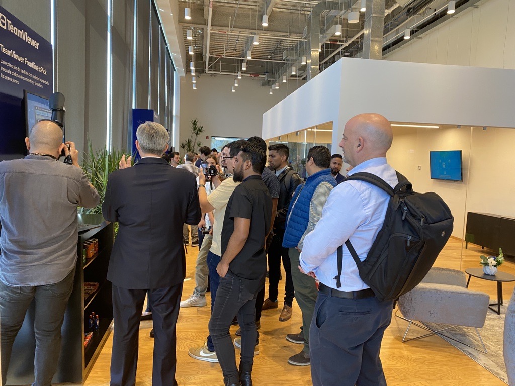 TeamViewer's tweet photo. TeamViewer continues to grow! Today, we officially open our first office in Latin America -- Guadalajara, 🇲🇽 📍
We are excited to strengthen our presence in this region, bringing leading-edge connectivity solutions closer to our users, customers, and partners #TeamViewerMexico https://t.co/3WzPfe1cPW