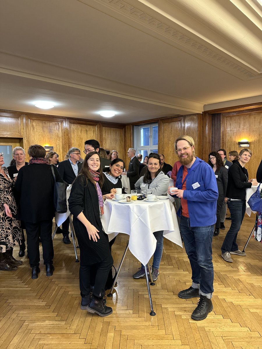 AjlaSkrbic's tweet photo. Conference panels can be REALLY interesting. Ask anyone who attended the 'Diversity drives excellence' conference organized at @bbaw_de by @AvHStiftung, @deBritish and @fulbright_de. #ProgressDiversity https://t.co/8AUHBOkfmS