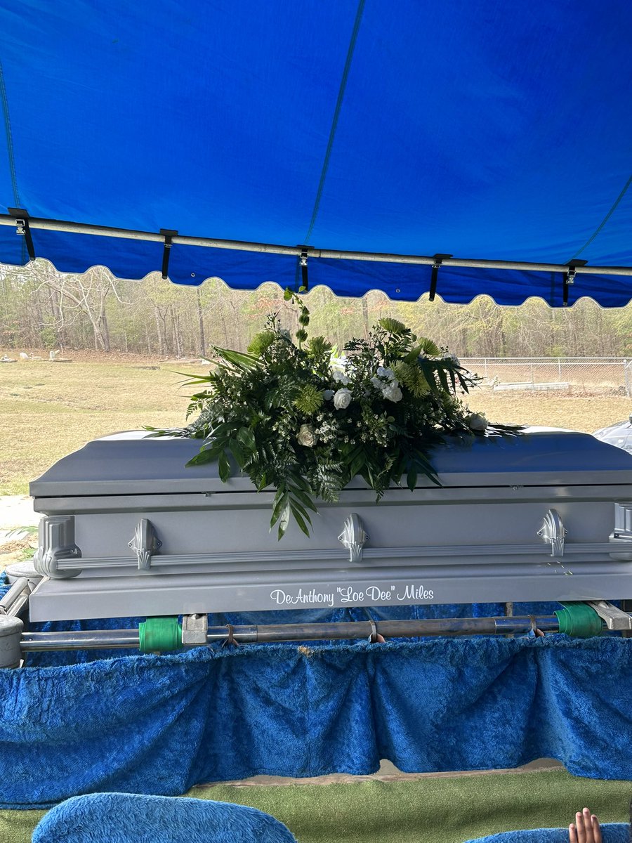 JurnDuhh's tweet photo. #LLDEE 💚🕊️ @shonuff_93 You will be missed. 🫶🏽🤞🏽 https://t.co/wBw9hIcxW6