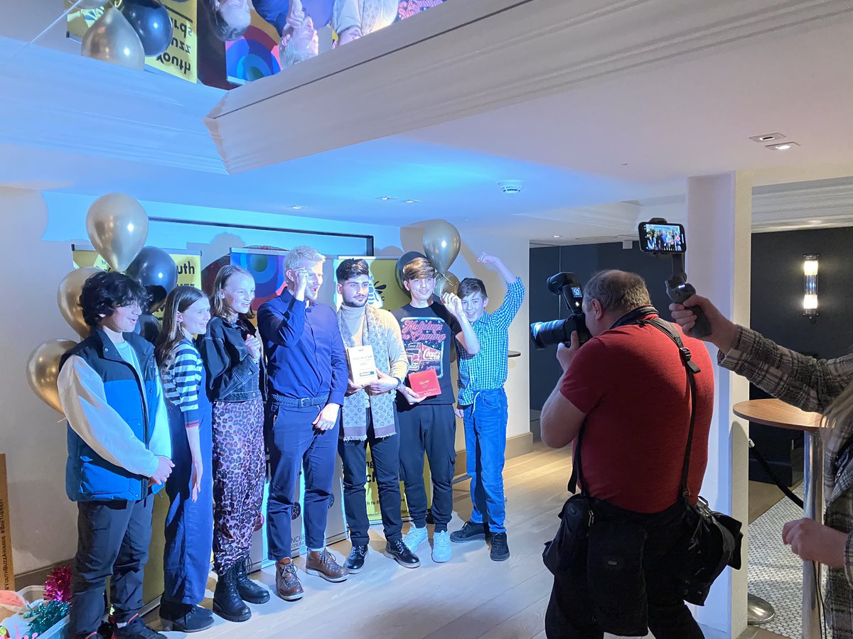chorltonhigh's tweet photo. WE WON! 🥇

We are the #buzzawards #communitychampion 2023 🤩

So proud of our students and the amazing work they produced during the Beelong Festival. 

A true celebration of who we are at CHS. We are stronger together 💪

#community #communitypledge #communityofbelonging #yba23 https://t.co/nFHkCneMU8