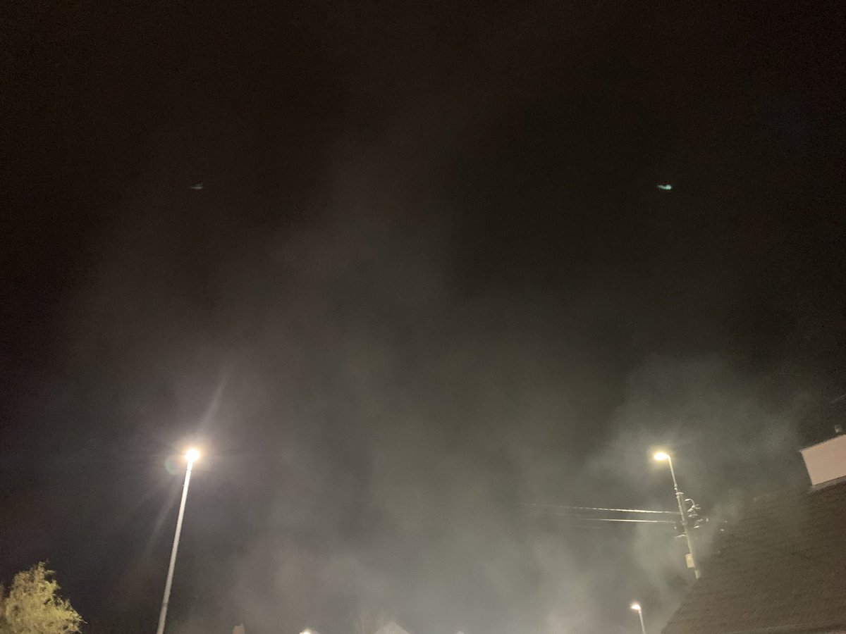 BetterEnnis's tweet photo. Night sky, Ennis.
Home fires burning.

Exposure to polluted air increases your risk of getting sick. 

This is a public health hazard. 
@ClareCoCo  @LocalGovIre https://t.co/oDui9s80lK