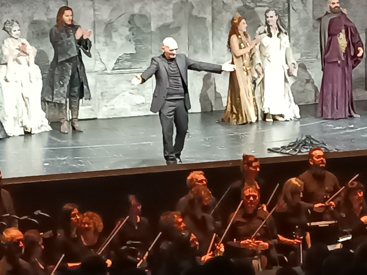 opermagazin's tweet image. Musikalische Sonnenseite in Carlos Wagners Neuinszenierung von #Ottone für die #Händel-Festspiele Karlsruhe. Carlo Ipata ist ein ernstzunehmender Händel-Dirigierstar mit Präzision und Sinnlichkeit, er motiviert das ideale Ensemble zu Höchstleistungen.