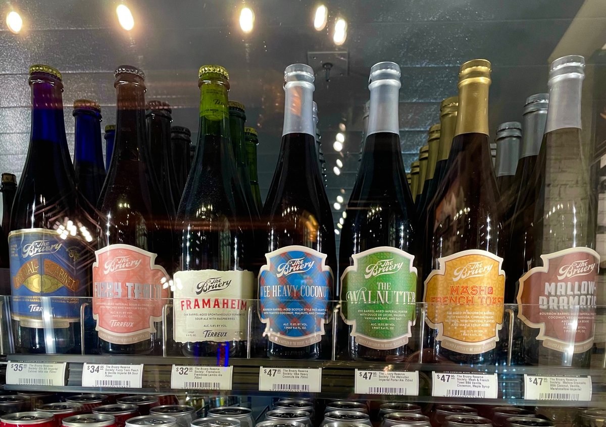 CraftBeerImport's tweet image. Beer Geek's! The Beer God's have rained down! 🙌 Get these SUPER RARE @TheBruery Reserve Society brews Ba🍻 rrel-Aged brews in Bourbon, Rye, Gin, and Oak up to 17.1% ABV! Check out Alberta Beer Exchange to snag yours!
#CraftBeer #BeerGeek