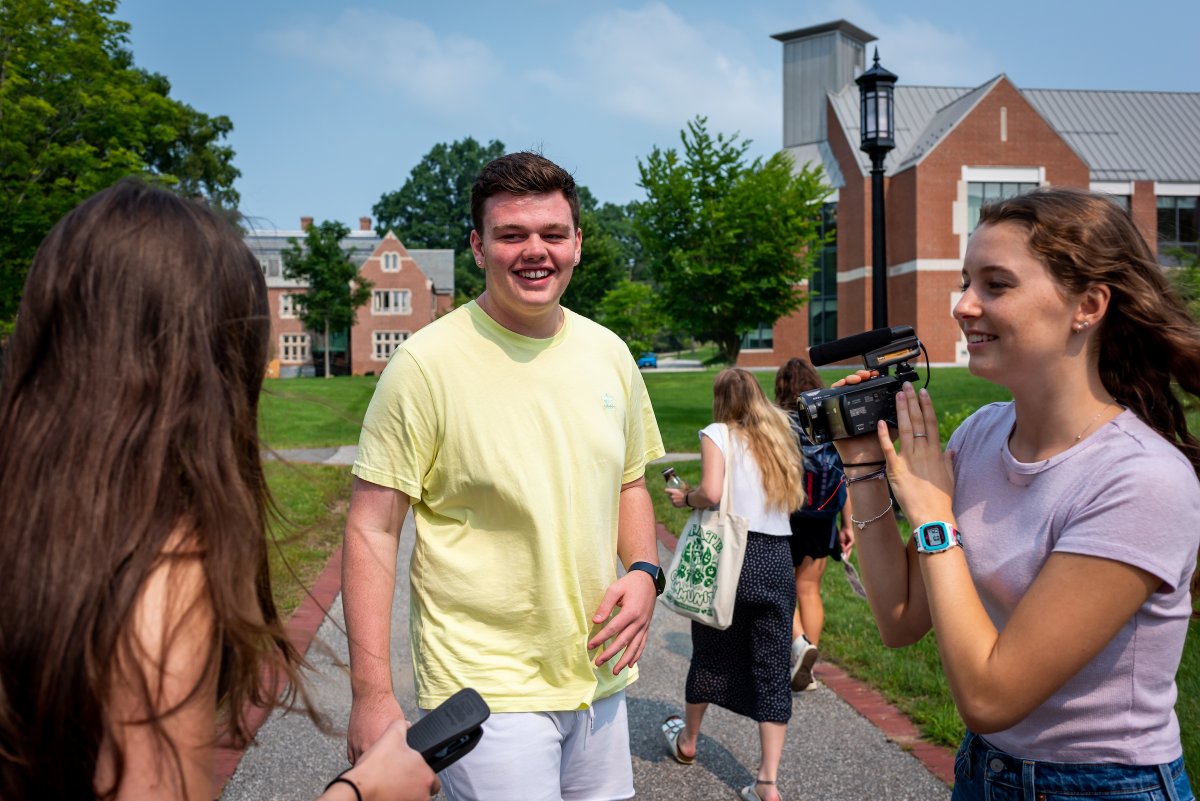 ASPStPauls's tweet photo. Is today's wintry mix keeping you indoors, wishing for warmer weather? Well, here's a #TBT of our ASP '21 Mass Media students practicing their reporting skills in the summer sun — just in time for a Fruit Break. https://t.co/84tWl0o6sQ