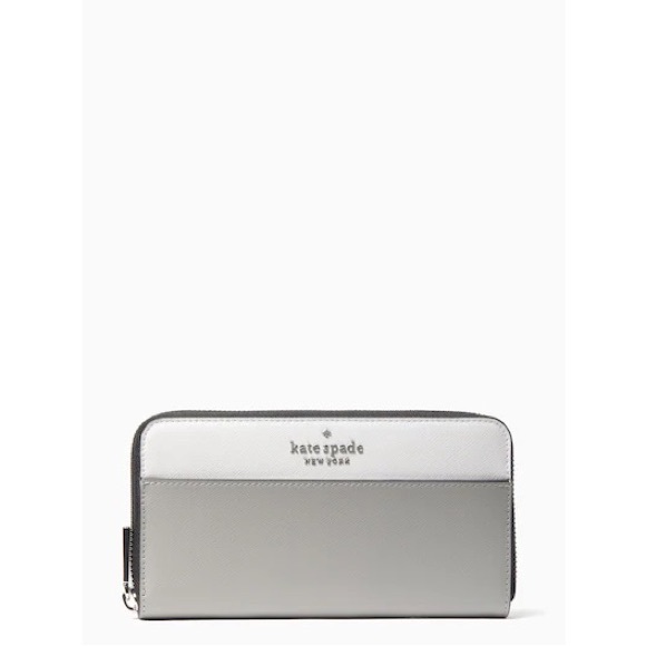 bevfranklin3's tweet photo. So good I had to share! Check out all the items I'm loving on @Poshmarkapp #poshmark #fashion #style #shopmycloset #vans #katespade #athleticworks: https://t.co/oHQo9bwi9R https://t.co/tQhvLrziGh