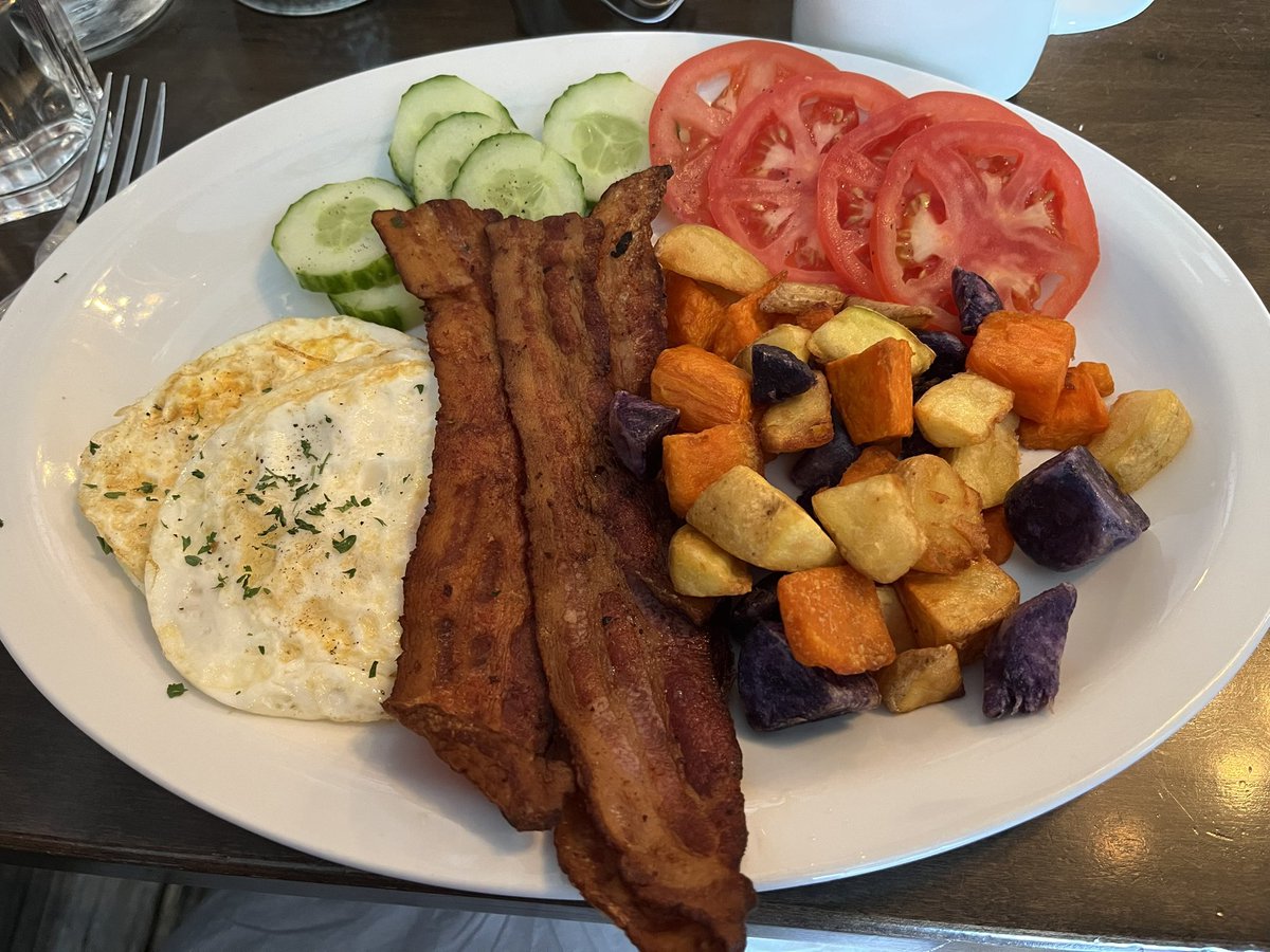 Beautiful breakfast @Romanaskitchenca #Thornhill #breakfast #brunch Tasted as great as it looked!
