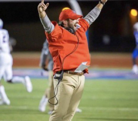 LeviJags's tweet photo. Thank you Coach Edwards for being a a great Linebacker coach and a amazing head coach #JagComp23 #Trojans https://t.co/lAW22SdtGh