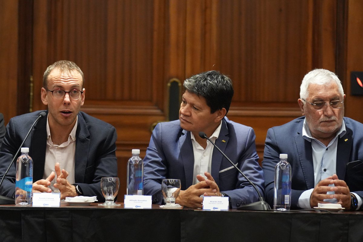 redcame's tweet photo. 💬 "Las #pymes necesitamos estabilidad y crédito. Estas herramientas que presenta la #Sepyme tienen tasas accesibles y competitivas", dijo @AlfredoGZChaco. En tanto, @tomascanosa resaltó "los esfuerzos que se hacen desde @Economia_Ar para acompañar la producción de las pymes". https://t.co/5GEhvDhOHY