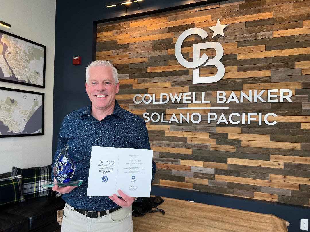tylerpotterteam's tweet photo. I'm tremendously honored to achieve Coldwell Banker’s International President’s Elite status for 2022.  So thankful to my past clients for helping me be our company’s top listing agent for 2022.  I work for the best brokers in the world.  Thank you Richard and Vita! https://t.co/qzVSFdqyIe