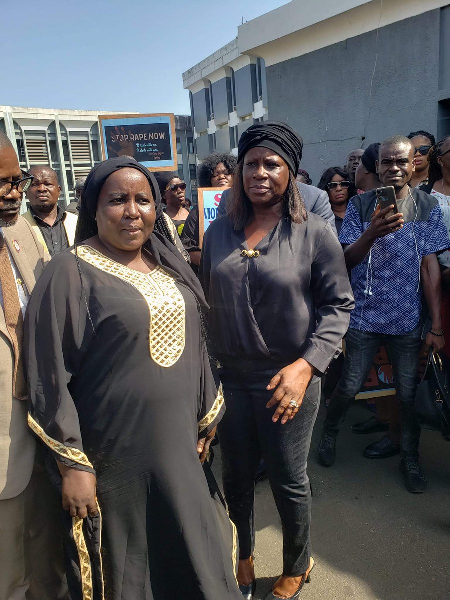 No one is safe until everyone is safe! @WONGOSOL, Association of Female Lawyers of Liberia and other women organizations staged a peaceful sit-in action in demand for justice. 
#WeAreUnprotected
#OurPeaceandSecurityisthreatened 
#Stopthesecretkillings