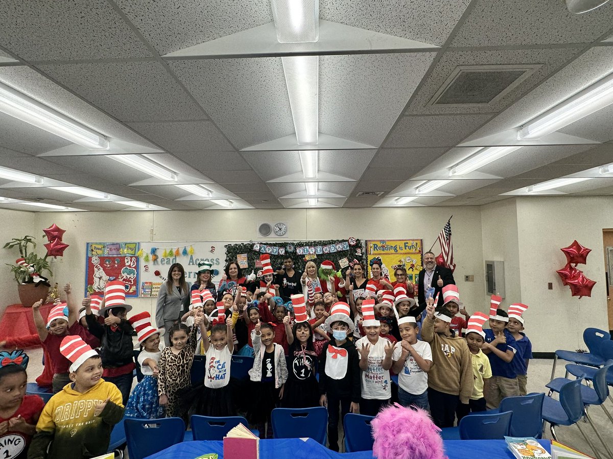 MariTereMDCPS's tweet photo. My next stop - Riverside Elementary, where I had the pleasure of reading to our K-1st graders. Thank you to Principal Dr. Brown &amp; team for bringing fun &amp; joy to our students! Remember…Read, Read, Read, &amp; Read Some MORE!! #pledgereadingtime #ReadAcrossAmerica2023 #readingisfun https://t.co/0NoTiBHzjO
