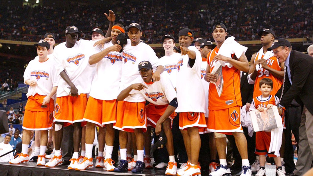 OttosArmy's tweet photo. #throwbackthursday to the 2003 National Champions @cuse_mbb We can’t wait to have the team back in the dome this Saturday🍊 https://t.co/q22rIhHH0Y