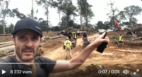 pat_bacc's tweet photo. Télescopage : le même jour Macron s'édicte en sauveur de la forêt au #Gabon et il fait détruire la forêt en #Guyane (et arrêter les villageois qui la défende).

Qui peut encore y croire ? https://t.co/dzHP0X6pvV