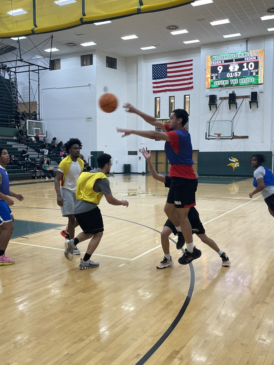 TFed88's tweet photo. March Madness in Personal Fitness! All classes competed in the Final Four All Star Tournament. Check out this great group! Team Feden-1 for the win! https://t.co/sv48O5RH3H