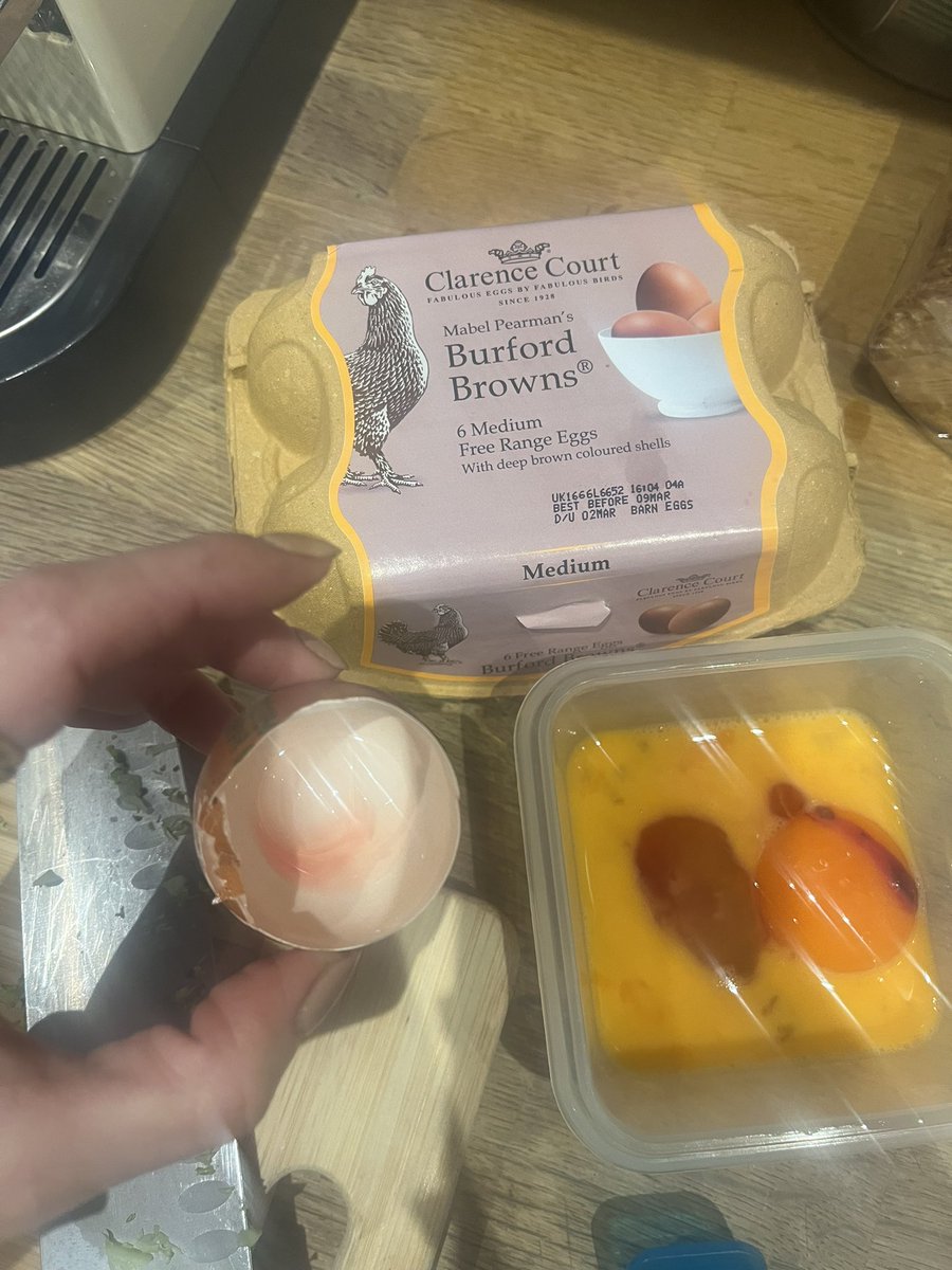 MissClaraT's tweet photo. @ClarenceCourt  I’m really not happy about the amount of blood in my egg a spot is understandable that’s just unexceptable and this is a waste I’ve thrown them away when there very expensive. https://t.co/K5bBQUDSvk