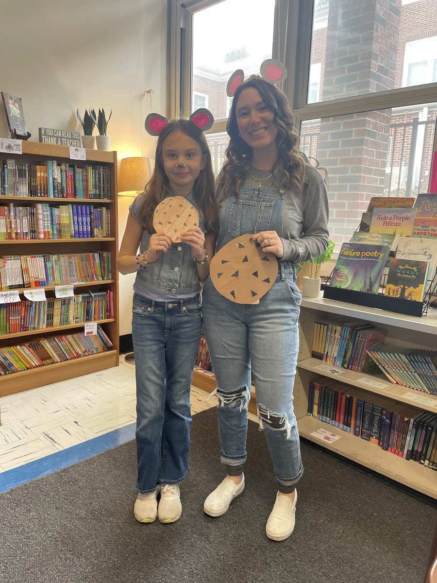 Amanda Pennino (@mrs_pennino) on Twitter photo If you give a mouse a cookie… he’ll probably ask you for a glass of milk! 🐭🍪 #ReadAcrossAmerica <a href="/WPSCoolidge/">Coolidge School</a> If you give a mouse a cookie… he’ll probably ask you for a glass of milk! 🐭🍪 #ReadAcrossAmerica <a href="/WPSCoolidge/">Coolidge School</a>