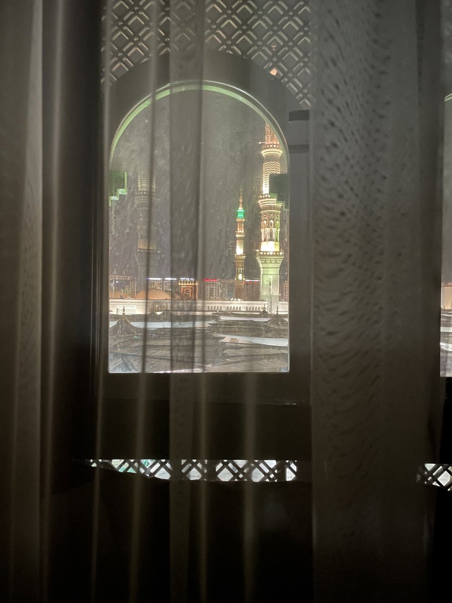 Falling asleep to the sound of children playing in Al Masjid an Nabawi… new core memory formed