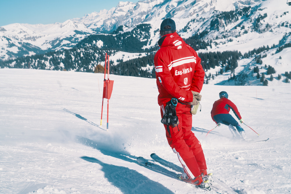 The Swiss Snowsports Kids course is a fully certified qualification that enables students to become recognised ski instructors. We are proud that sixteen Year 12 students have joined this programme. Best of luck to all our students involved!