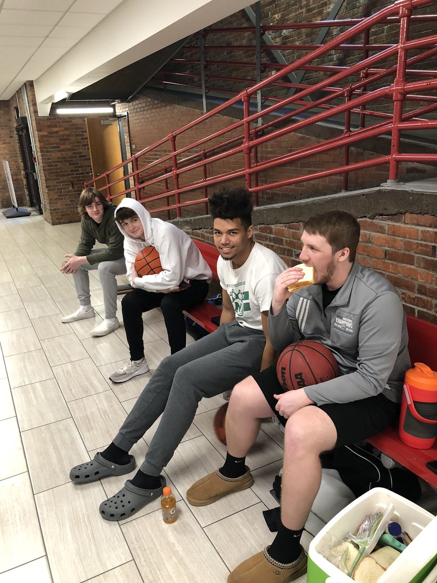 NWCampusRec's tweet photo. 🏀 Shout out to our @nwbearcat_clubmbb  for playing in NIRSA basketball Regionals hosted at UNL this past weekend. They put on quite the show!!! 🏀 https://t.co/Ox3twsAxIQ