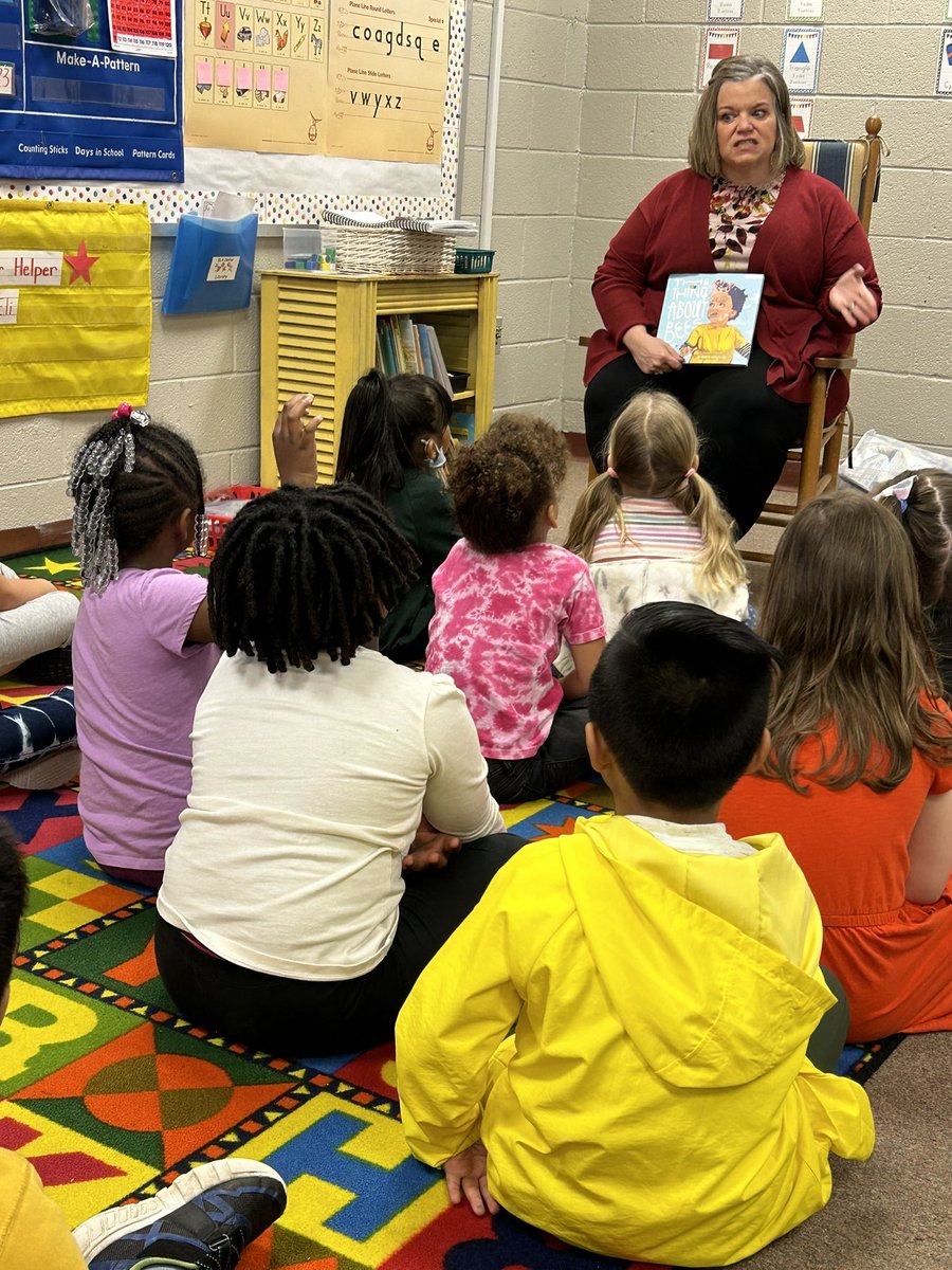 MrsSmithKinders's tweet photo. We had some special guest readers this morning. Thank you @FCSchoolsNC Central Office for continuing to put children first! @BunnElementary @rhondaschuhler https://t.co/yeudzdLE9g