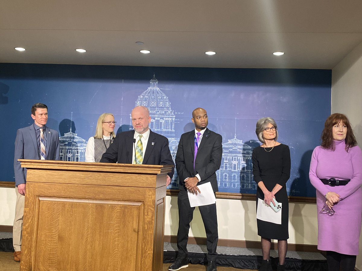 ManilanH's tweet photo. Elections committee chair @RepFreiberg addresses the press conference to enact Ranked Choice Voting in the state of Minnesota. #MNLeg #FairVoteMN https://t.co/1wbZu4pIe9