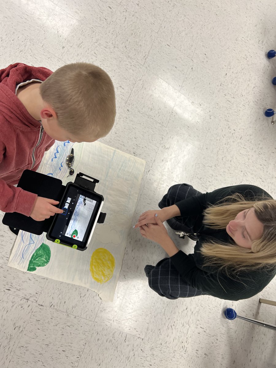 We had a great time making stop-motion animation with <a href="/gand_the/">KadiGore</a> in our Learning Commons yesterday! We have been hearing Anishinaabe stories about animals, learning about their needs, and saying Ojibwe words! 🦊🦝🐺🐸🐭🦌🐍
Stay tuned for the finished product! 
<a href="/hwburgessps/">H. W. Burgess PS</a>