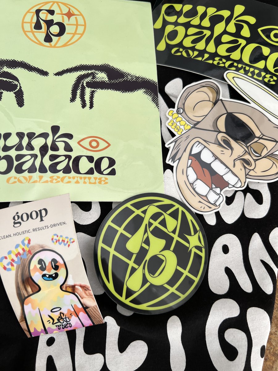 Happy to receive this unique Merch by <a href="/FunkPalaceCo/">Funk Palace Collective</a> Thank you Fam 🫶