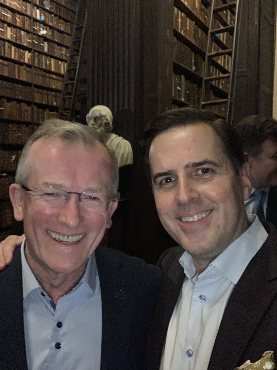 It was great to catch up with @NiallGibbons at @tcddublin this eve and wish him well for the future. It has been a pleasure to work with him at home and abroad over many years as he led @TourismIreland with great success.