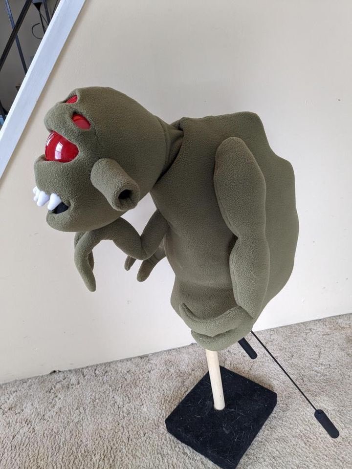 BeyondWasd's tweet image. Once again thank you so much @MyPuppetPal for this AWESOME Vortigaunt puppet. 

@valvesoftware @OnDeck
#halflife #halflife2 #vortigaunt