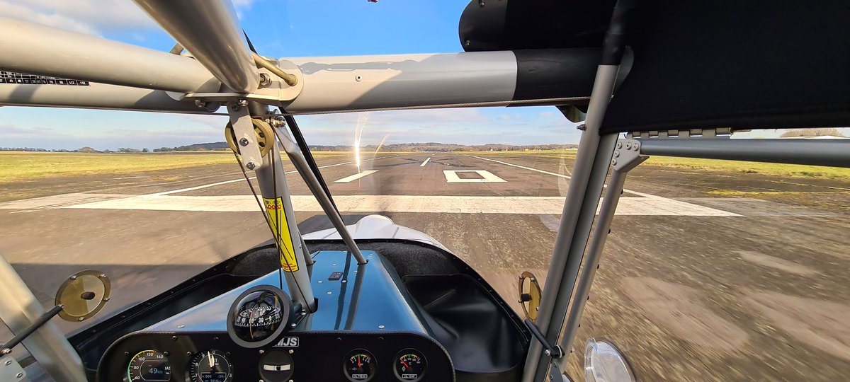 HadAirTeam's tweet photo. Great to be flying off the re opened  Runway 10 28 today @WHGA @BMAAUK big congrats to all the staff involved in making this happen. Well done EGBO 👏 👏👏 https://t.co/nLK1XZCVEW