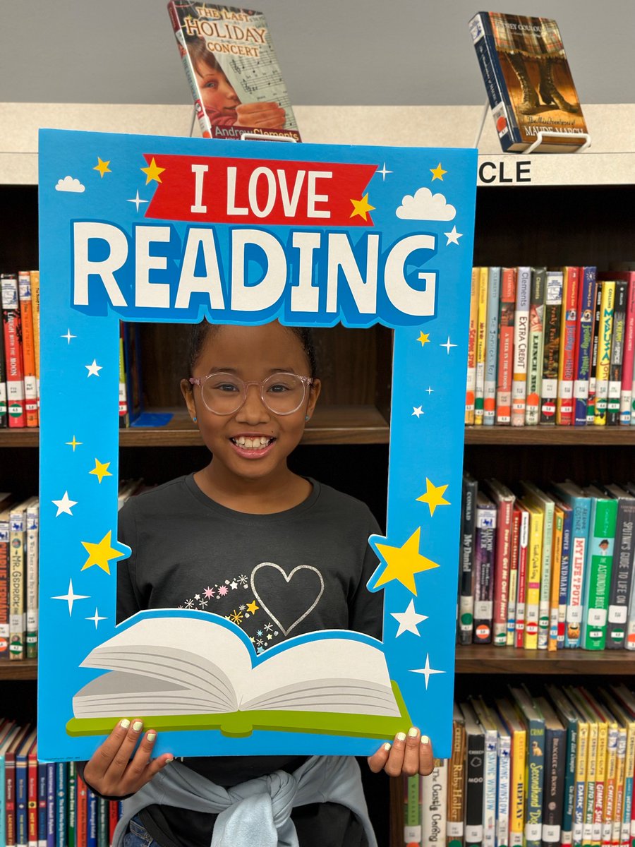 RowlettSpecials's tweet photo. @Rowlett_Bobcats love Reading!!! #ReadAcrossAmericaDay @bainsbrain @gisdnews @GISDREADS @GISDTLD https://t.co/IuCYK9OB9J