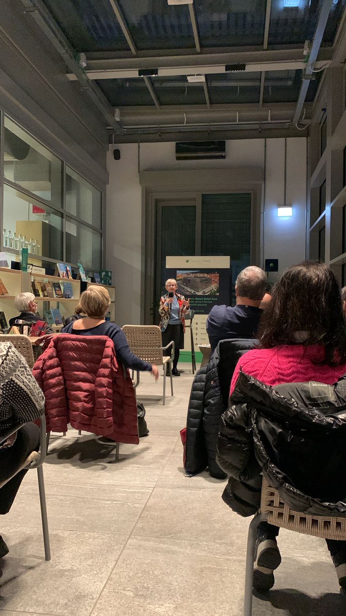 mariaritaspada's tweet photo. #ADA ci si interroga sul presente 
1.3 GreenPea
3.3 #BorgoVittoria #PioladiCatia libreria 
13.3 #Vallette #Teatro Piazza Montale
#pariopportunità 
#AI #donne 
@LeParcheEd https://t.co/JgvAH4ZQUl