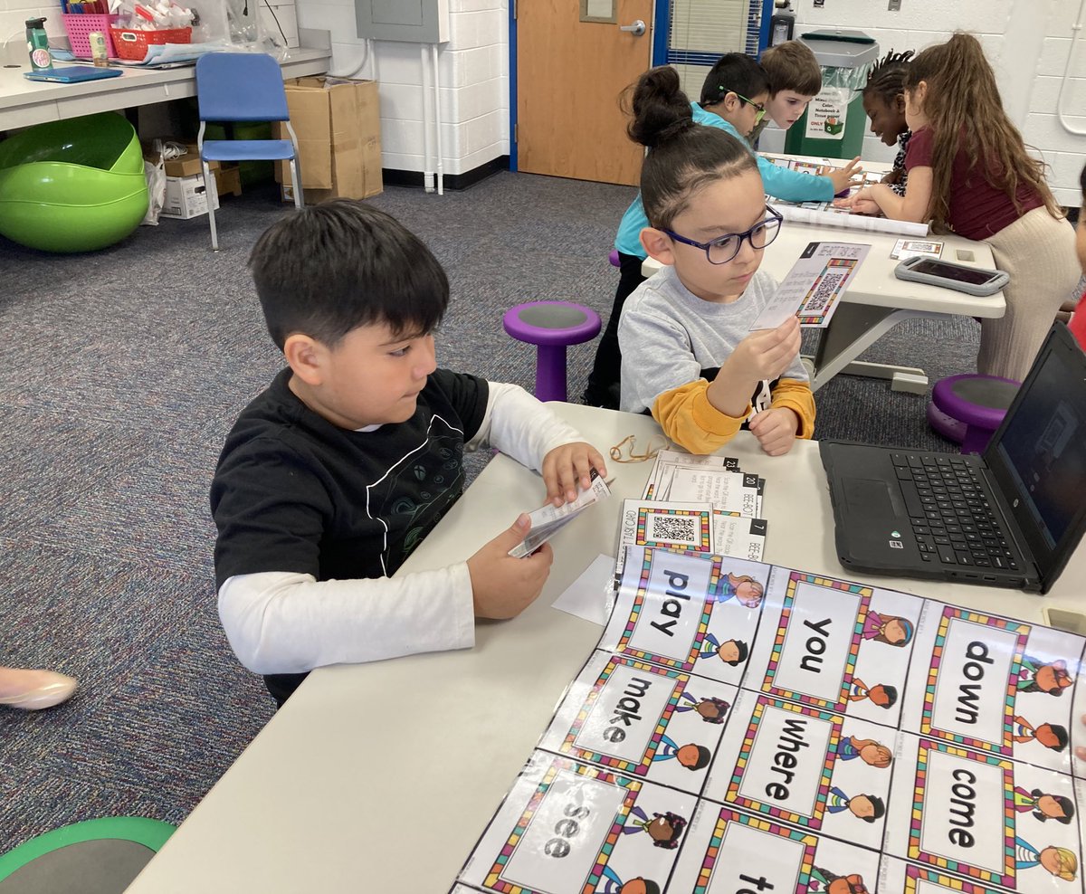 mscherenzia3's tweet image. Today first graders practiced their sight words in the Collab Lab. Using QR codes they were able to scan &amp;amp; hear the word spoken, then use the Code &amp;amp; Go Mice to match the word on their coding mat! @MMPTurtles #CollabLab