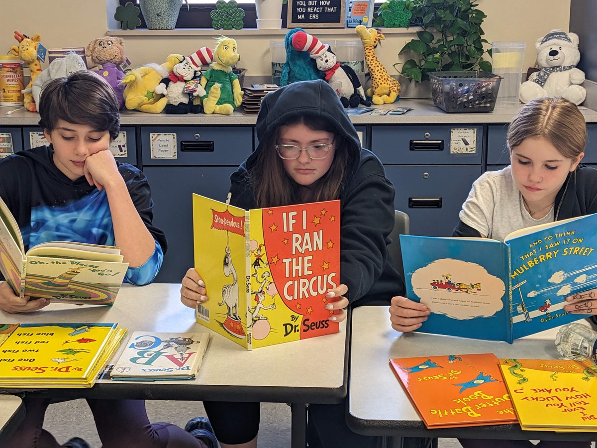 ReaderRBS's tweet photo. Thanks to our AMAZING Media Specialist Neva Jorgensen ❤ my classes all have enjoyed a really fun day celebrating Read Across America Day! 😍#cpsbest #SMSReads #scholarsfirst #teacherlife #ReadAcrossAmerica2023 #cpslmc https://t.co/1vaIh2i1QG