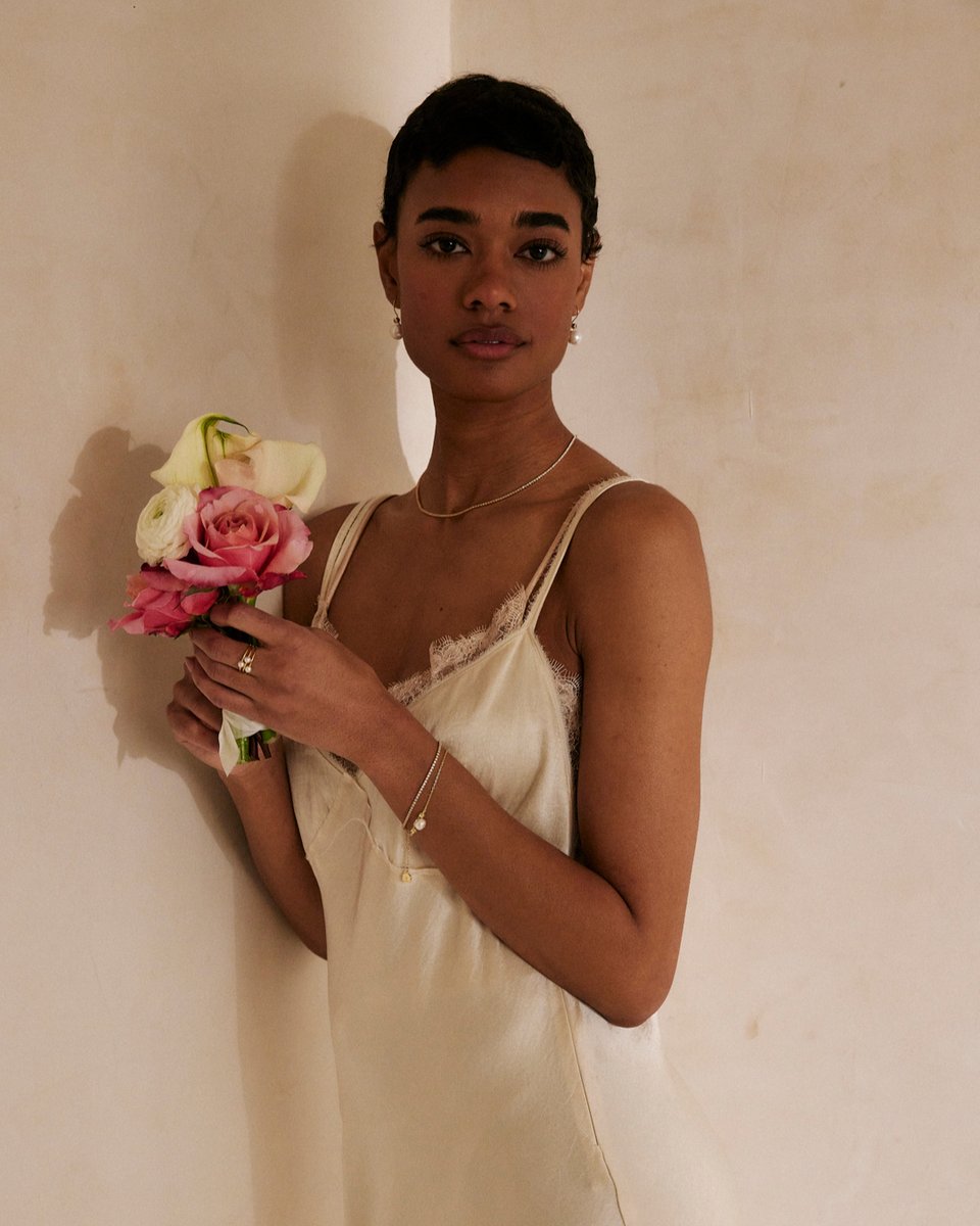 We are head over heels for these classic styles-- Which one is your favorite? 

#BryanAnthonys #MeaningfulJewelry #Yourstorymatters #Strengthinstories #giftideas