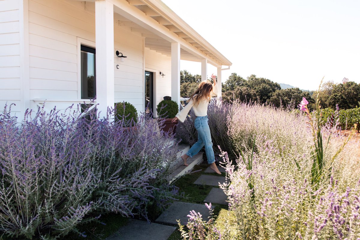 AtTheJoy tweet media