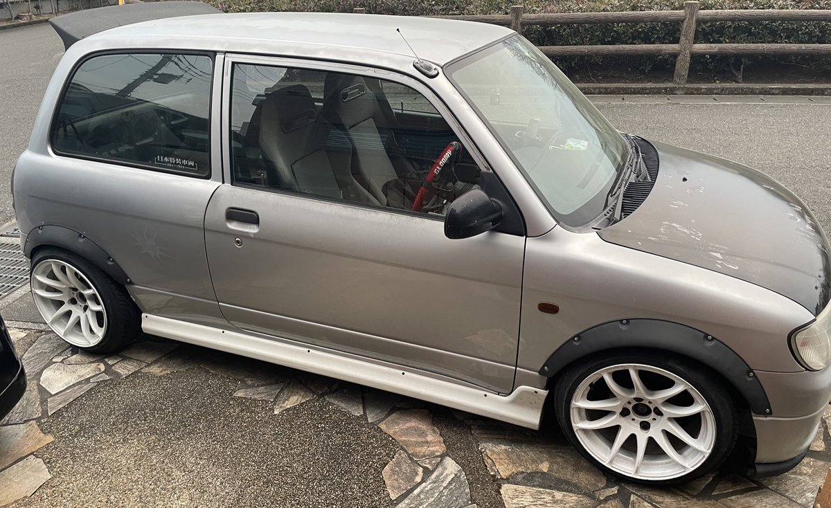 r13r32's tweet photo. ミラL700S    売ります(MT車です)
ターボ載せ替え車です。

車検今年の5月まで有ります。
詳細聞きたい方はDMまでお願い致しますm(._.)m

#車売ります
#ミラ
#MT https://t.co/sKVcbKsymD